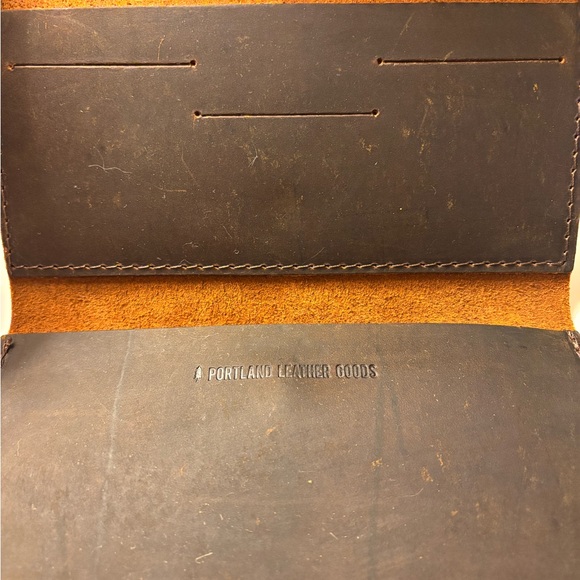 Portland Leather Women’s Wallet - Picture 4 of 8